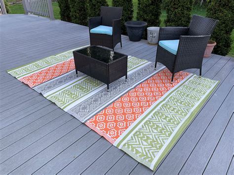 cheap outdoor rugs that are plastic